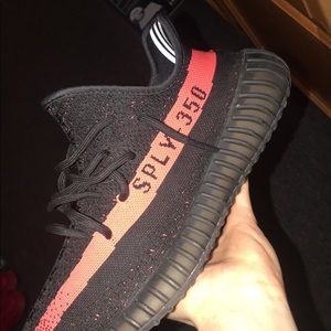 Yeezy v2 Black/Red